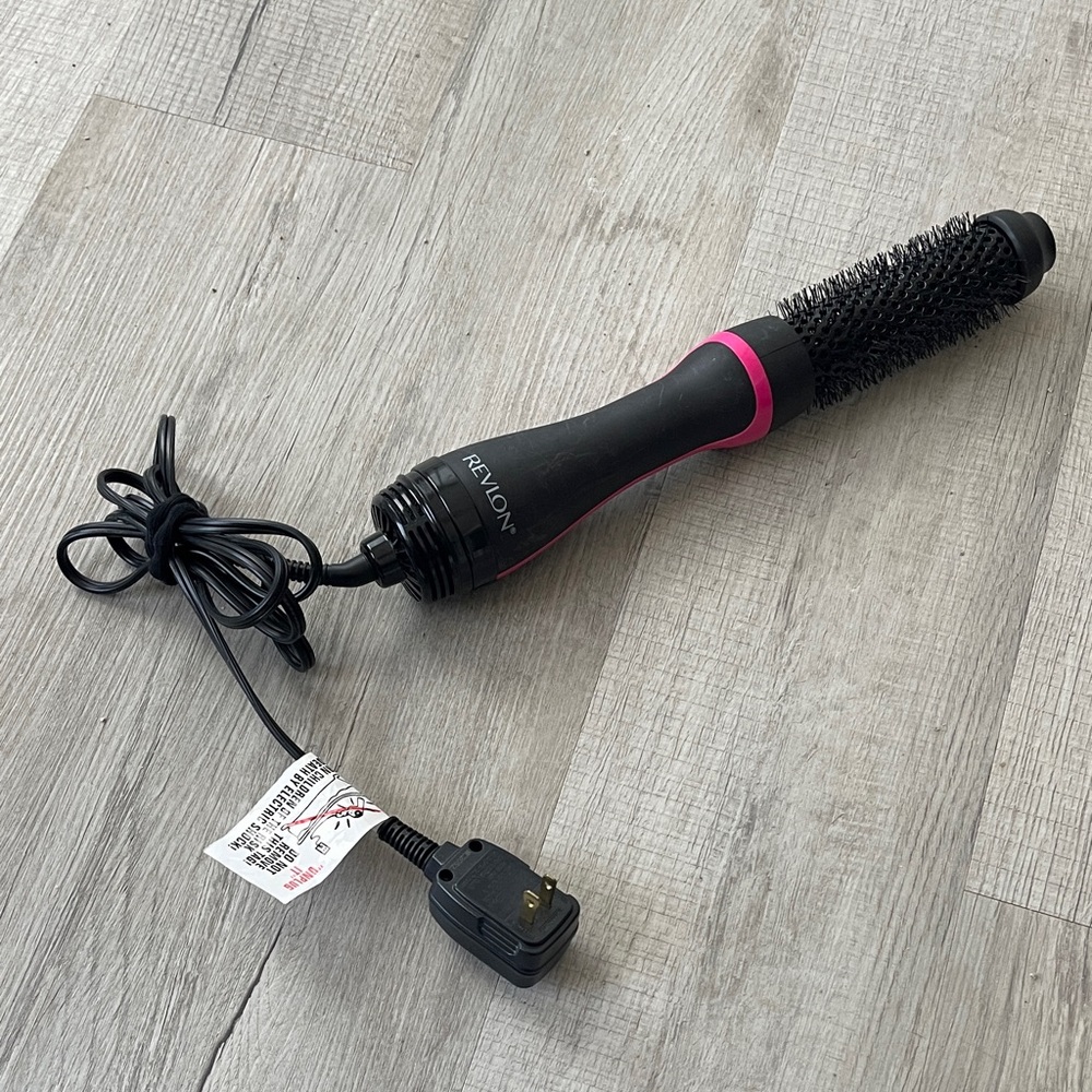 Revlon Black and Pink Styling Brush
